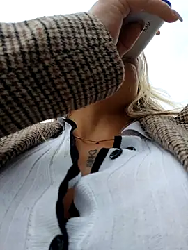 Snapshot of Misscata1106 chatting on February 23, 2026, 7:11 pm Misscata1106 online show from February 23, 2026, 7:11 pm