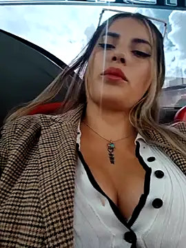 Misscata1106 online show from May 14, 2026, 7:20 pm
