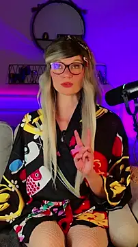 Kittychatte online show from May 8, 2026, 12:43 pm