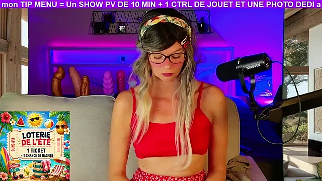 Kittychatte online show from July 7, 2026, 12:42 pm