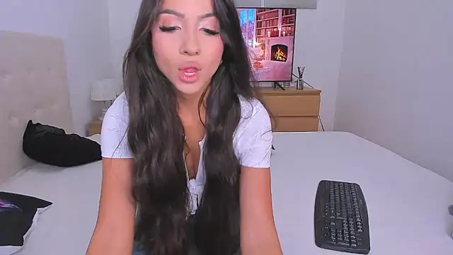 Snapshot of Your_Girl69XXX chatting on September 25, 2025, 8:34 pm Your Girl69XXX online show from September 25, 2025, 8:34 pm