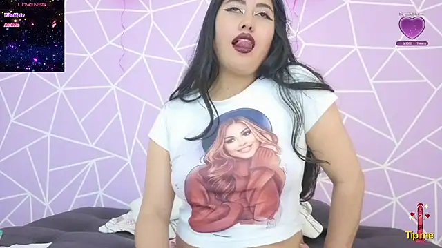 altheamoore online show from December 18, 2025, 9:32 pm