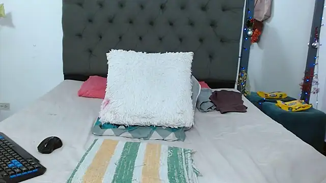 hannapasion online show from December 9, 2024, 2:24 am