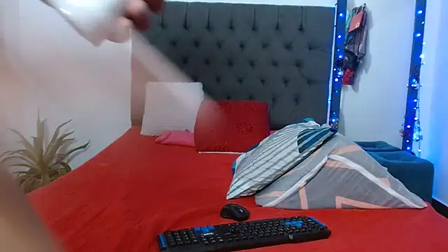 hannapasion online show from December 11, 2024, 2:09 am