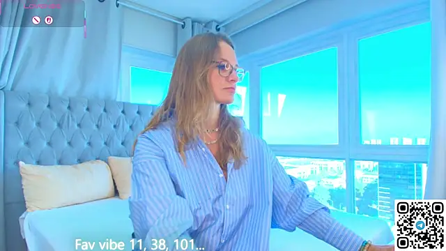 Milf Tea online show from May 6, 2026, 11:26 am