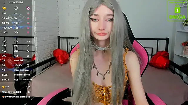 Katia Kim online show from February 24, 2025, 9:43 am