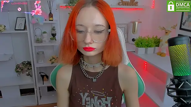 Katia Kim online show from March 13, 2025, 6:16 am