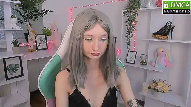 Katia Kim online show from October 20, 2025, 5:52 am