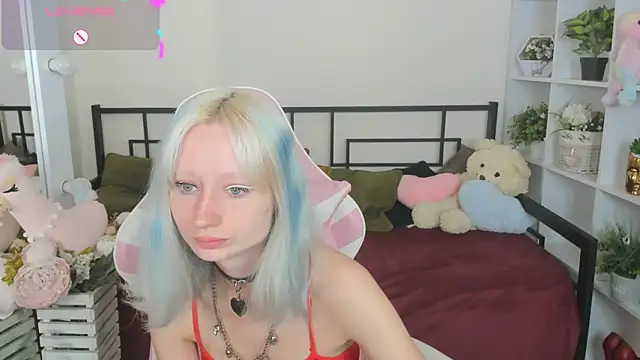 Katia Kim online show from April 26, 2026, 5:27 am