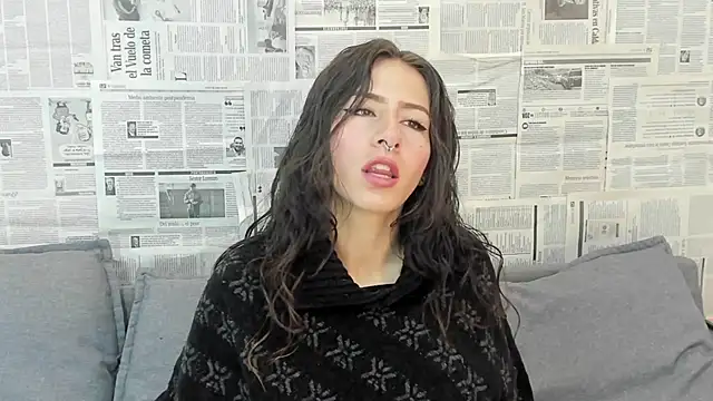 Mhelanny2 online show from December 22, 2024, 12:27 pm