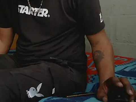 Snapshot of Dillon455669 chatting on November 16, 2025, 1:17 pm Dillon455669 online show from November 16, 2025, 1:17 pm