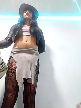 latintransbigcum online show from September 21, 2025, 3:46 pm