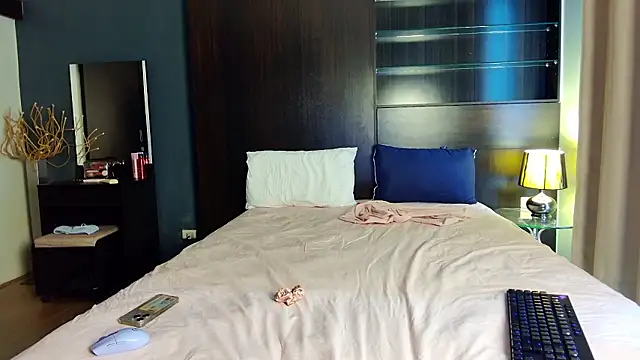 bl4ckdoll  online show from March 12, 2026, 6:30 am