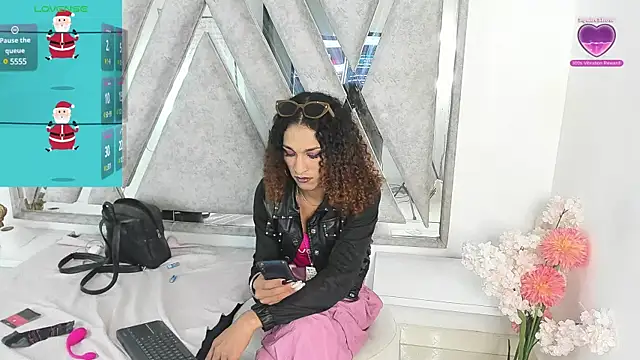 StefanyMiler online show from December 19, 2024, 7:18 am