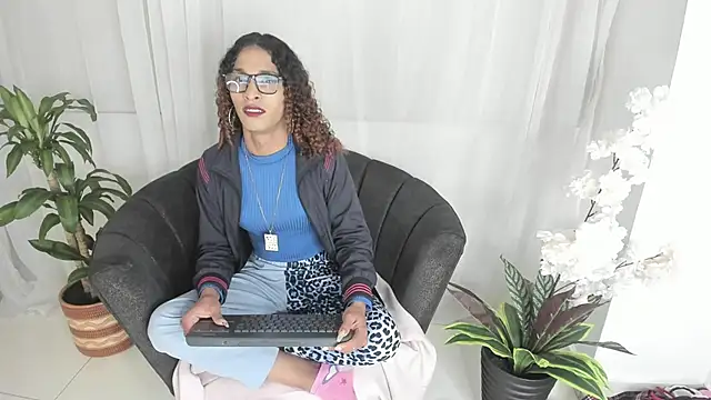 StefanyMiler online show from December 29, 2024, 6:56 am