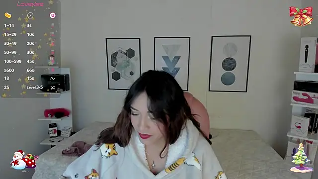 cristal  hot 1 online show from December 14, 2024, 10:13 am