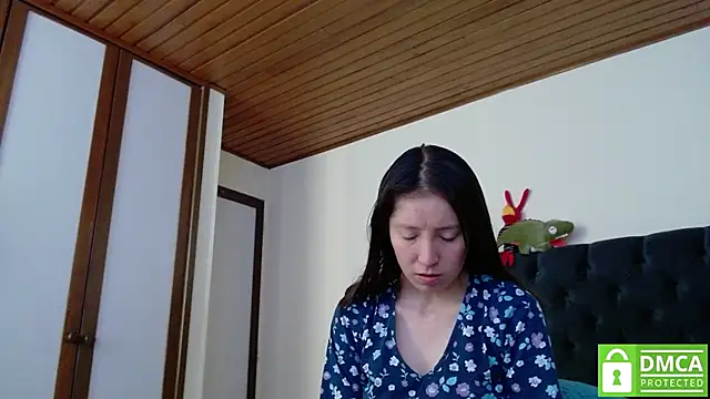 Sophi Cute online show from December 20, 2024, 12:27 pm