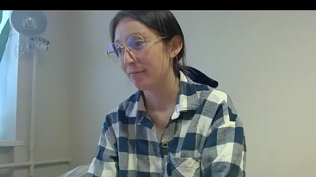 Sophi Cute online show from March 10, 2025, 3:30 pm