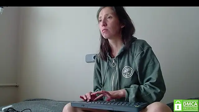 Sophi Cute online show from September 30, 2025, 10:42 am