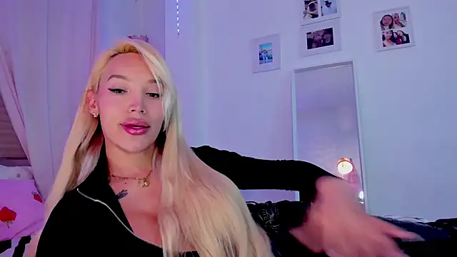  viioletweekend  online show from January 31, 2026, 8:51 pm