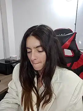 Snapshot of Sam_Sara chatting on November 3, 2025, 5:14 pm Sam Sara online show from November 3, 2025, 5:14 pm