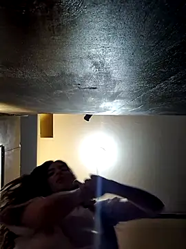 Snapshot of Sam_Sara chatting on February 23, 2026, 5:43 pm Sam Sara online show from February 23, 2026, 5:43 pm