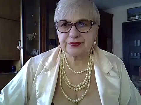 Snapshot of SweetCherry27 chatting on February 18, 2025, 11:11 am SweetCherry27 online show from February 18, 2025, 11:11 am