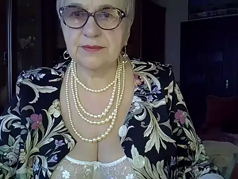 Snapshot of SweetCherry27 chatting on February 28, 2025, 5:15 am SweetCherry27 online show from February 28, 2025, 5:15 am