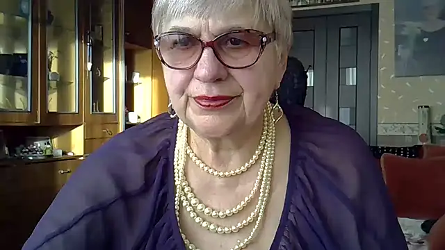 Snapshot of SweetCherry27 chatting on March 18, 2025, 3:10 pm SweetCherry27 online show from March 18, 2025, 3:10 pm