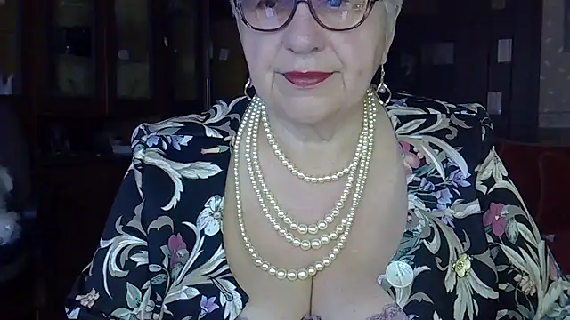 Snapshot of SweetCherry27 chatting on March 21, 2025, 5:11 am SweetCherry27 online show from March 21, 2025, 5:11 am