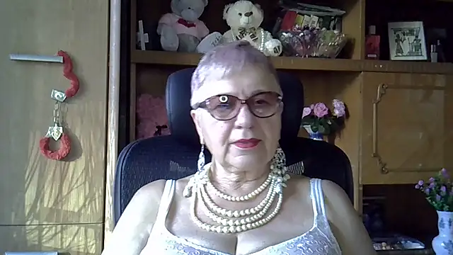 Snapshot of SweetCherry27 chatting on September 18, 2025, 4:47 am SweetCherry27 online show from September 18, 2025, 4:47 am