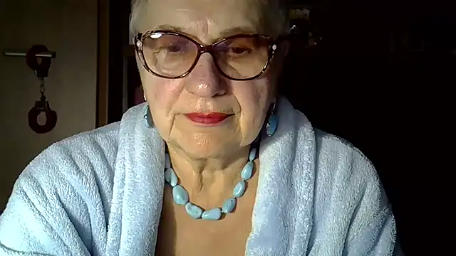 Snapshot of SweetCherry27 chatting on September 29, 2025, 4:34 pm SweetCherry27 online show from September 29, 2025, 4:34 pm