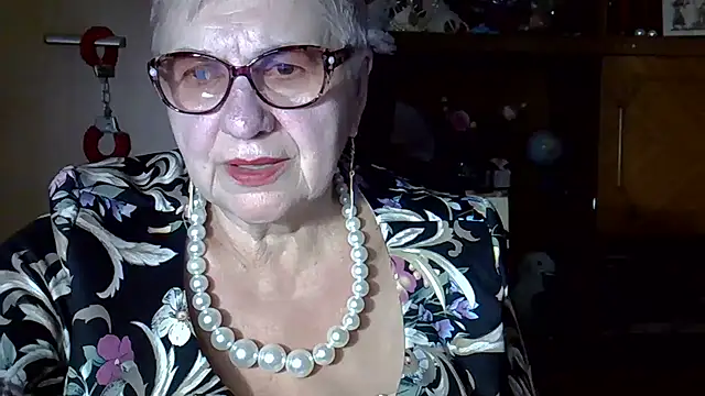 Snapshot of SweetCherry27 chatting on October 1, 2025, 4:46 pm SweetCherry27 online show from October 1, 2025, 4:46 pm