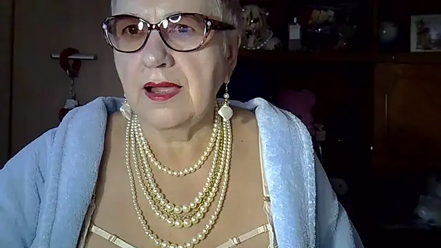 Snapshot of SweetCherry27 chatting on October 13, 2025, 4:45 am SweetCherry27 online show from October 13, 2025, 4:45 am