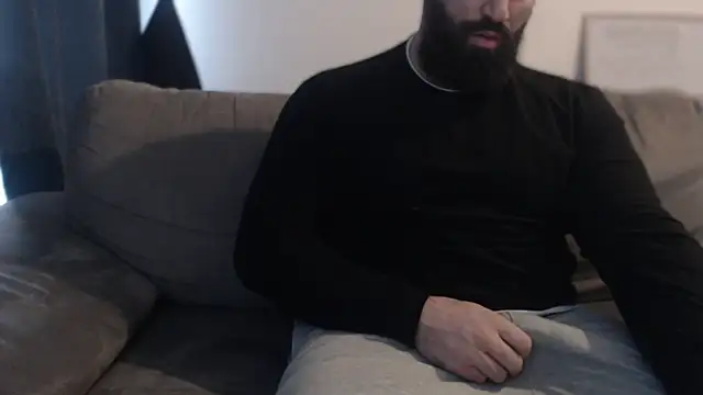 hugemachohandsome online show from January 13, 2026, 8:41 am