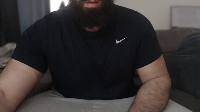 hugemachohandsome online show from January 16, 2026, 2:32 pm