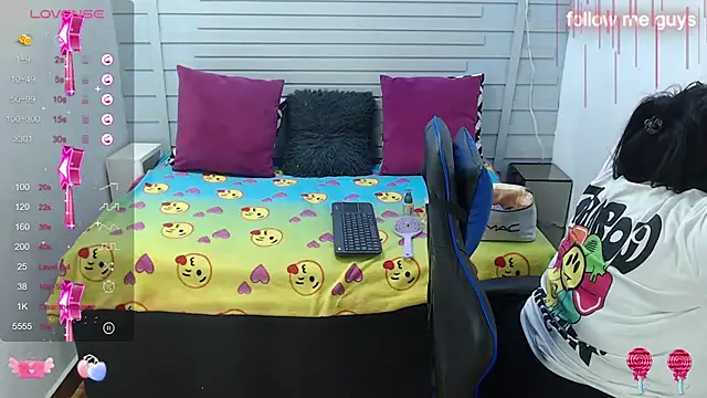 evelin zaens online show from January 19, 2025, 4:12 am