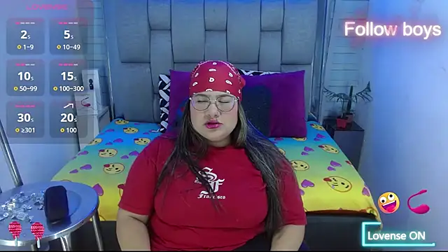 evelin zaens online show from October 29, 2025, 5:42 am