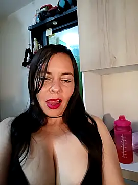 johannatb online show from March 12, 2026, 3:45 am