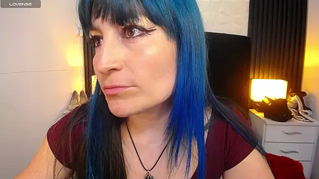 alicia moom online show from December 17, 2024, 6:20 pm