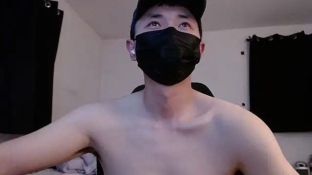 twbobo00715 online show from December 1, 2025, 11:32 pm