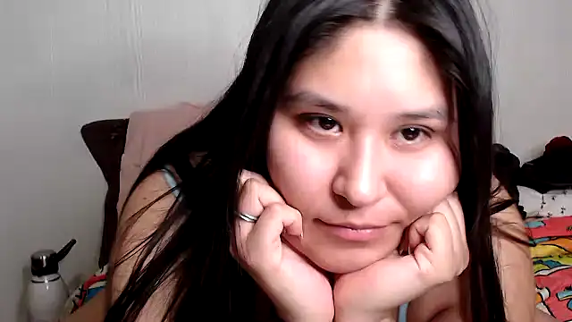 Snapshot of Cupcakecutie449 chatting on March 5, 2025, 5:50 am Cupcakecutie449 online show from March 5, 2025, 5:50 am