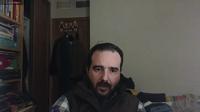 curiosillo83 online show from January 9, 2025, 9:58 pm