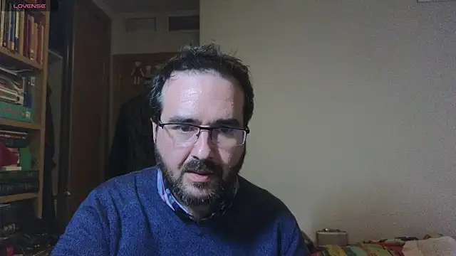 curiosillo83 online show from January 27, 2025, 4:01 pm