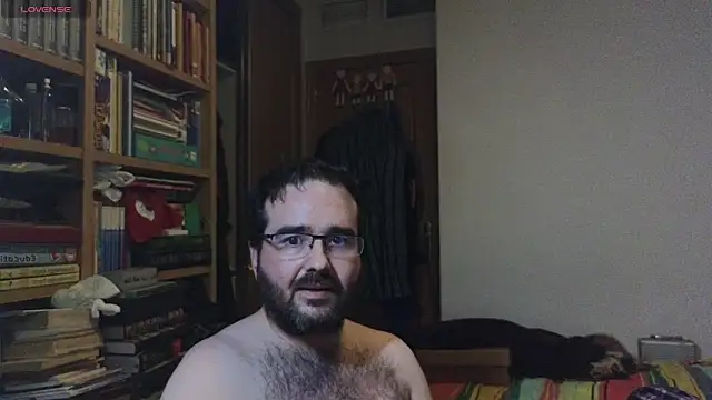 curiosillo83 online show from January 28, 2025, 4:18 am