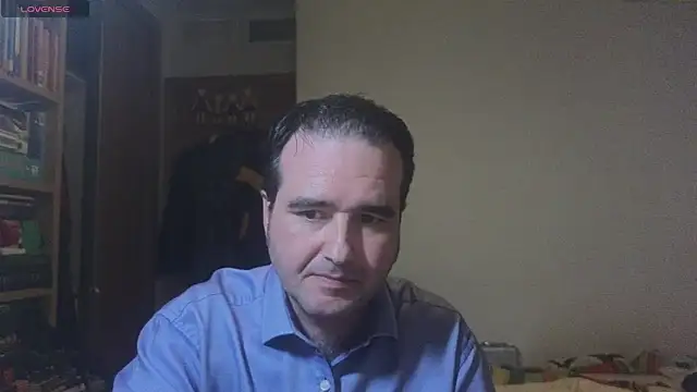 curiosillo83 online show from January 30, 2025, 6:54 pm