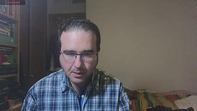 curiosillo83 online show from February 1, 2025, 10:44 pm