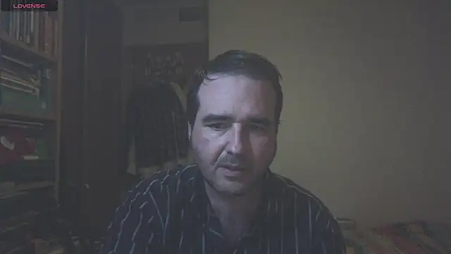 curiosillo83 online show from February 2, 2025, 9:13 pm
