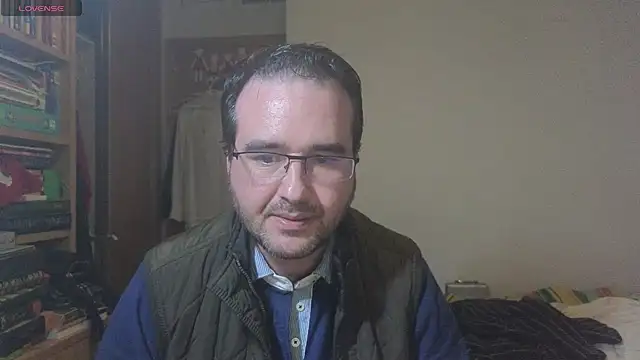 curiosillo83 online show from February 5, 2025, 6:15 pm