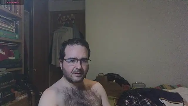 curiosillo83 online show from February 5, 2025, 9:18 pm